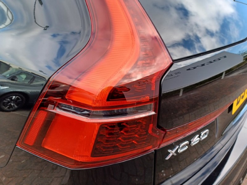 2025 (75) VOLVO XC60 2.0 B5P Plus Dark 5dr AWD Geartronic 5347247