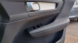 2023 (72) VOLVO XC40 2.0 B3P Plus Dark 5dr Auto 5363432