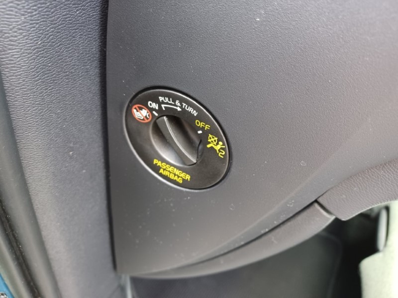 2023 (72) VOLVO XC40 2.0 B3P Plus Dark 5dr Auto 5363456