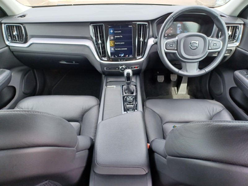 2020 (20) VOLVO V60 2.0 D3 [150] Momentum Plus 5dr 5510025