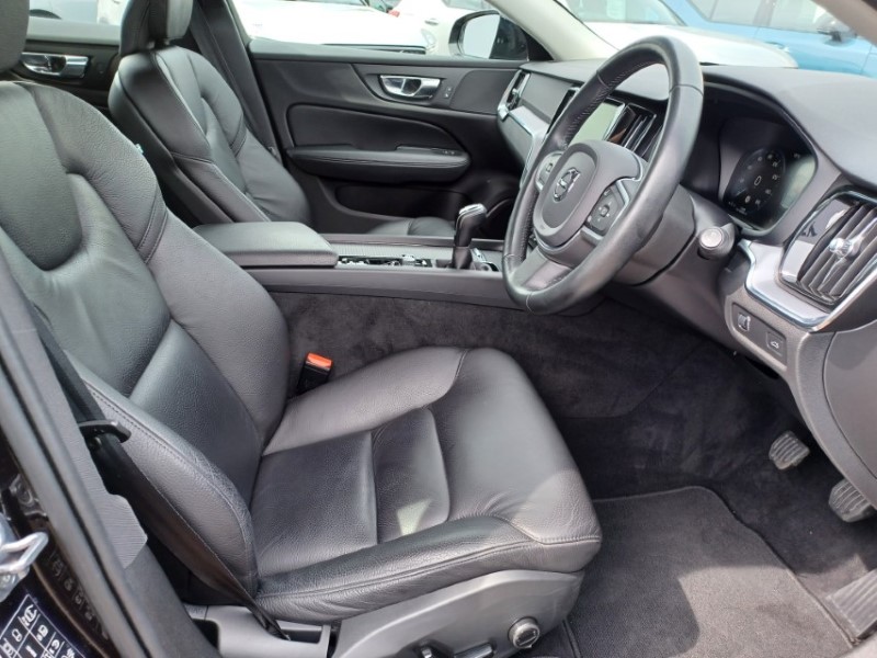 2020 (20) VOLVO V60 2.0 D3 [150] Momentum Plus 5dr 5510020