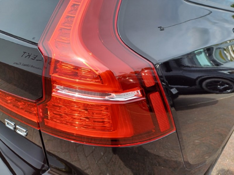 2020 (20) VOLVO V60 2.0 D3 [150] Momentum Plus 5dr 5510040