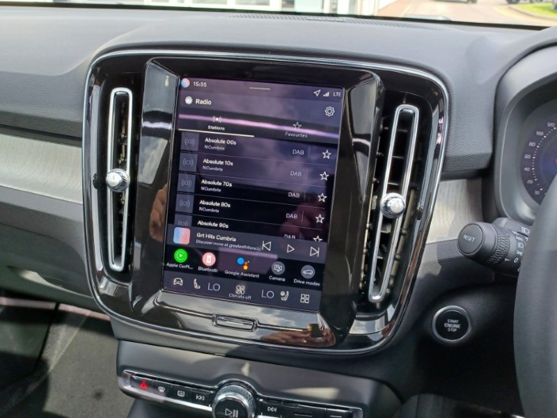 2025 (75) VOLVO XC40 2.0 B4P Ultra Dark 5dr Auto 5344521