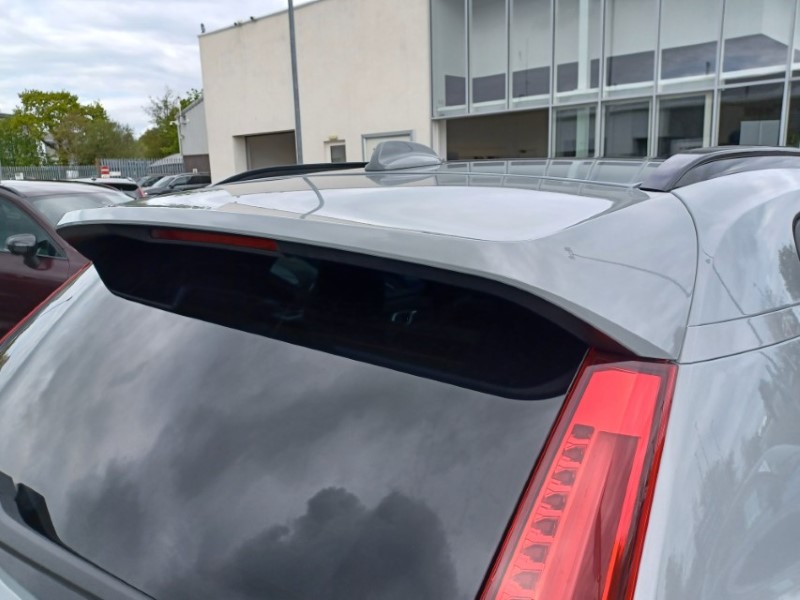 2025 (75) VOLVO XC40 2.0 B4P Ultra Dark 5dr Auto 5344556