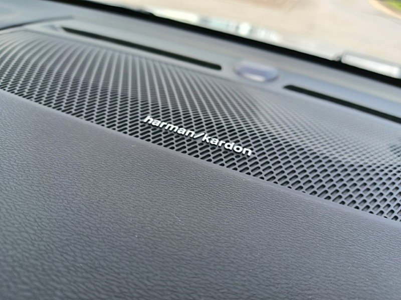 2025 (75) VOLVO XC40 2.0 B4P Ultra Dark 5dr Auto 5344515