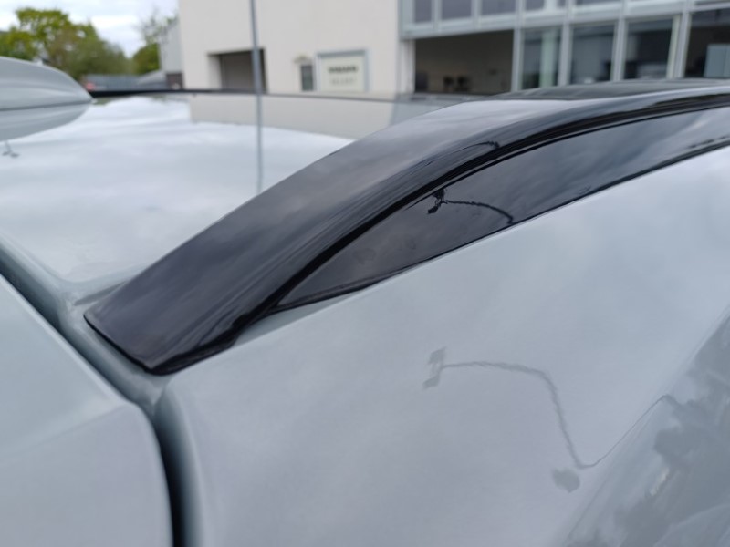 2025 (75) VOLVO XC40 2.0 B4P Ultra Dark 5dr Auto 5346093