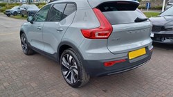 2025 (75) VOLVO XC40 2.0 B4P Ultra Dark 5dr Auto 5345971