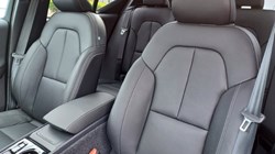 2025 (75) VOLVO XC40 2.0 B4P Ultra Dark 5dr Auto 5346079