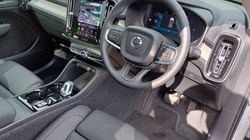 2025 (75) VOLVO XC40 2.0 B4P Ultra Dark 5dr Auto 5345995
