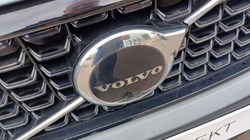 2025 (75) VOLVO XC40 2.0 B4P Ultra Dark 5dr Auto 5346097
