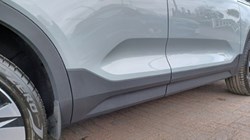 2025 (75) VOLVO XC40 2.0 B4P Ultra Dark 5dr Auto 5346095