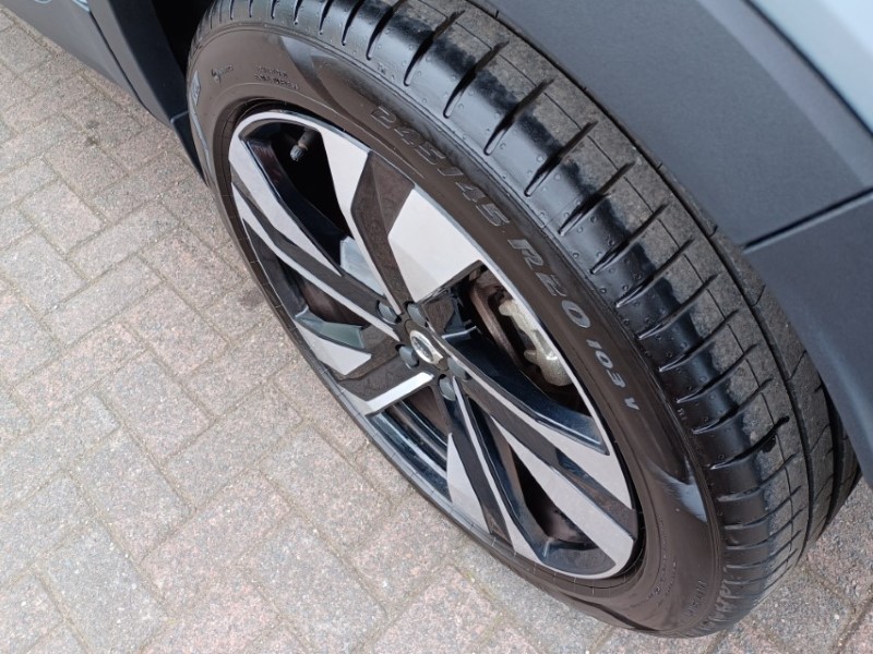 2025 (75) VOLVO XC40 2.0 B4P Ultra Dark 5dr Auto 5346089