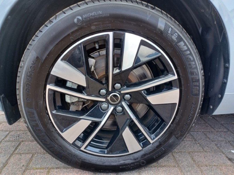 2025 (75) VOLVO XC60 2.0 T6 [350] PHEV Plus Dark 5dr AWD Geartronic 5379287
