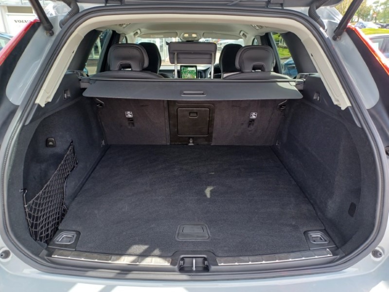 2025 (75) VOLVO XC60 2.0 T6 [350] PHEV Plus Dark 5dr AWD Geartronic 5379280