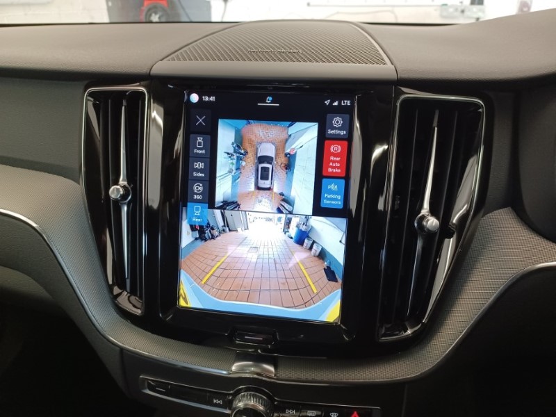 2025 (25) VOLVO XC60 2.0 T6 [350] RC PHEV Plus Dark 5dr AWD Geartronic 5381878