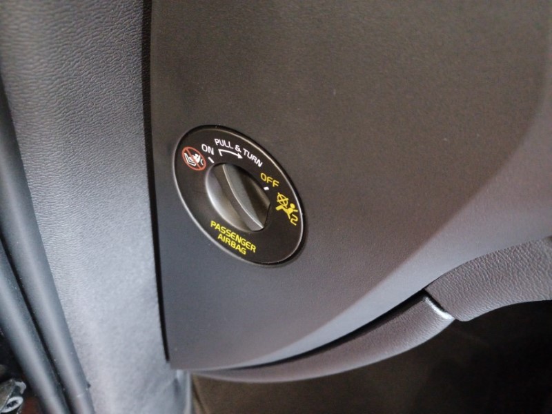 2025 (75) VOLVO XC40 2.0 B4P Ultra Dark 5dr Auto 5357669