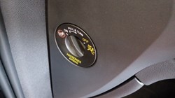 2025 (75) VOLVO XC40 2.0 B4P Ultra Dark 5dr Auto 5357669