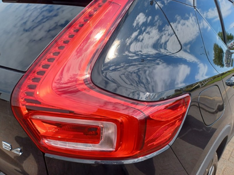 2025 (75) VOLVO XC40 2.0 B4P Ultra Dark 5dr Auto 5357676