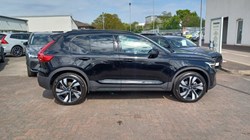 2025 (75) VOLVO XC40 2.0 B4P Ultra Dark 5dr Auto 5357579