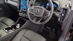 2025 (75) VOLVO XC40 2.0 B4P Ultra Dark 5dr Auto 5357580