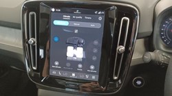 2025 (75) VOLVO XC40 2.0 B4P Ultra Dark 5dr Auto 5357598