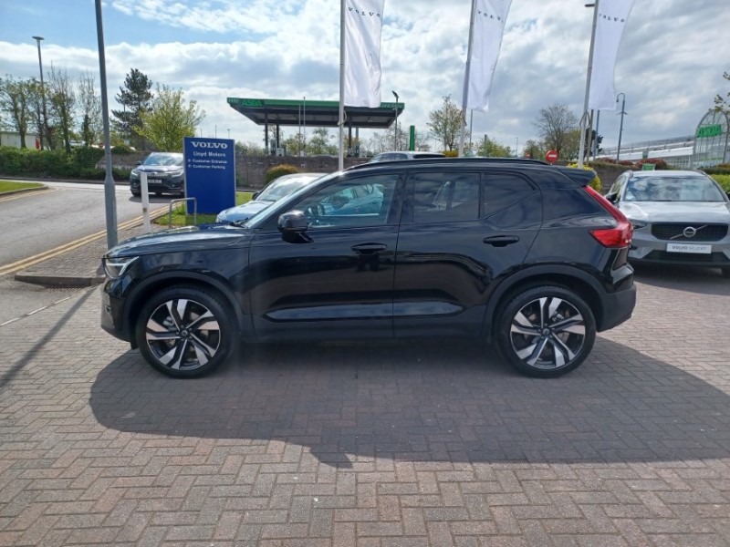 2025 (75) VOLVO XC40 2.0 B4P Ultra Dark 5dr Auto 5357572