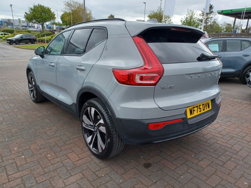 2025 (75) VOLVO XC40 2.0 B4P Ultra Dark 5dr Auto 5387522