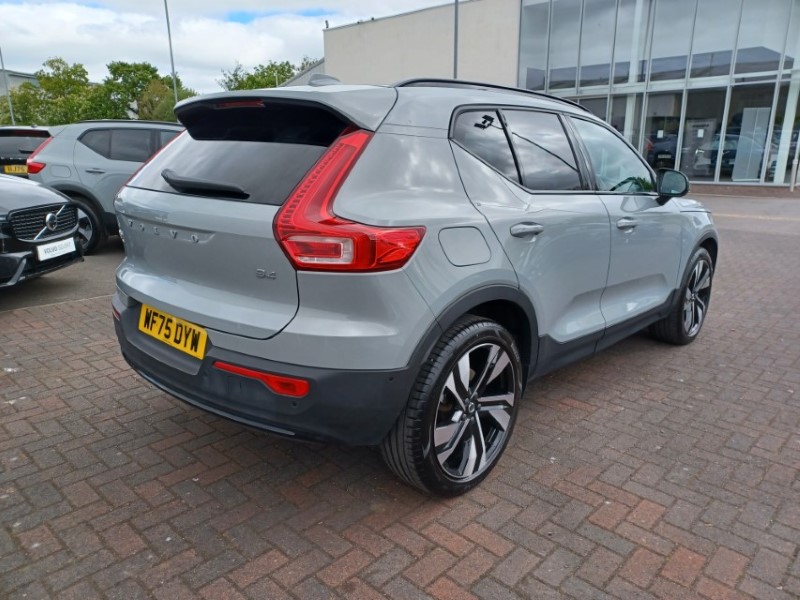 2025 (75) VOLVO XC40 2.0 B4P Ultra Dark 5dr Auto 5387524