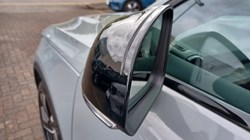 2025 (75) VOLVO XC40 2.0 B4P Ultra Dark 5dr Auto 5387562