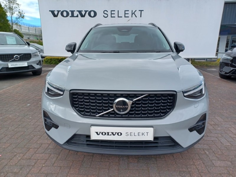 2025 (75) VOLVO XC40 2.0 B4P Ultra Dark 5dr Auto 5387520