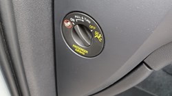 2025 (75) VOLVO XC40 2.0 B4P Ultra Dark 5dr Auto 5387554