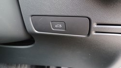 2025 (75) VOLVO XC40 2.0 B4P Ultra Dark 5dr Auto 5387528