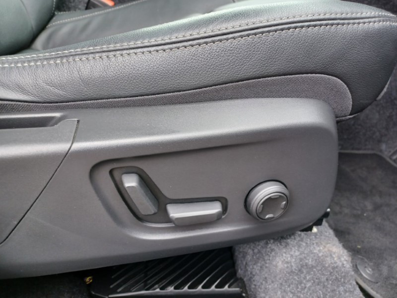 2025 (75) VOLVO XC40 2.0 B4P Ultra Dark 5dr Auto 5387542