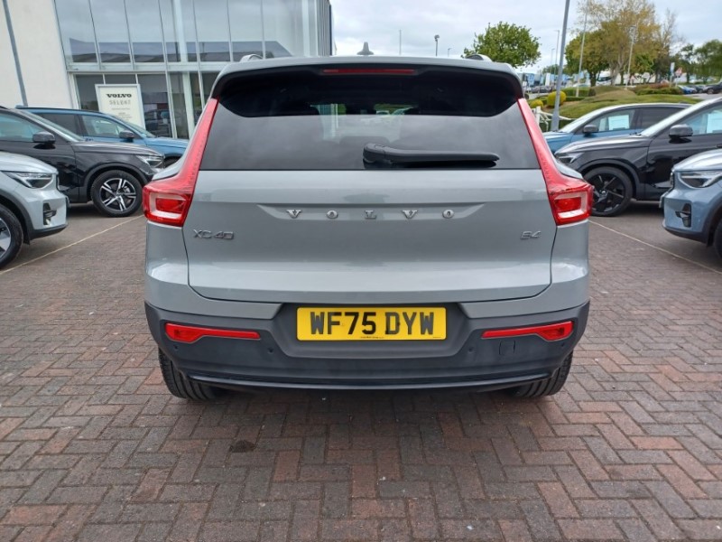 2025 (75) VOLVO XC40 2.0 B4P Ultra Dark 5dr Auto 5387574
