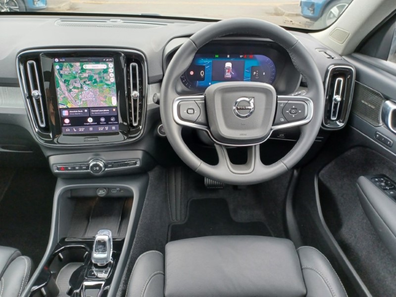 2025 (75) VOLVO XC40 2.0 B4P Ultra Dark 5dr Auto 5387551