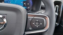 2025 (75) VOLVO XC40 2.0 B4P Ultra Dark 5dr Auto 5387532