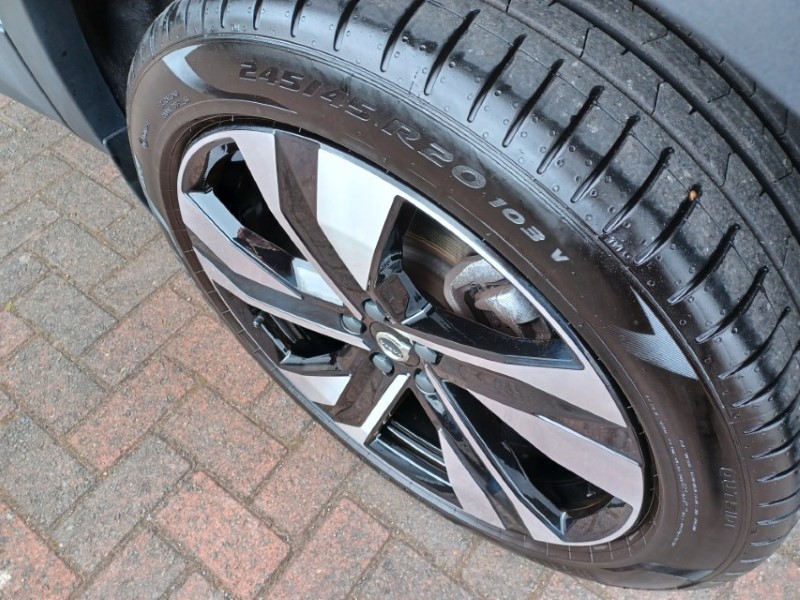 2025 (75) VOLVO XC40 2.0 B4P Ultra Dark 5dr Auto 5387563