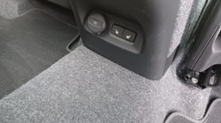 2025 (75) VOLVO XC40 2.0 B4P Ultra Dark 5dr Auto 5387549