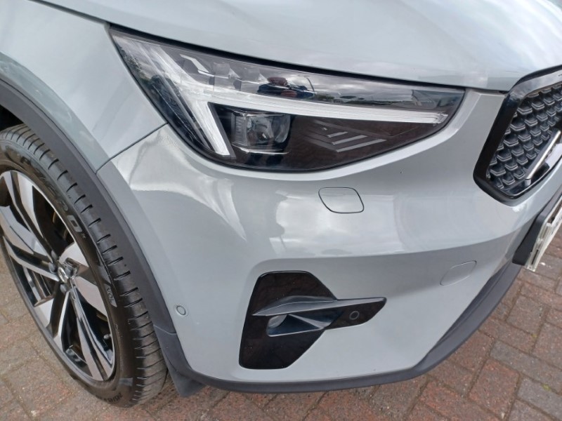 2025 (75) VOLVO XC40 2.0 B4P Ultra Dark 5dr Auto 5387570