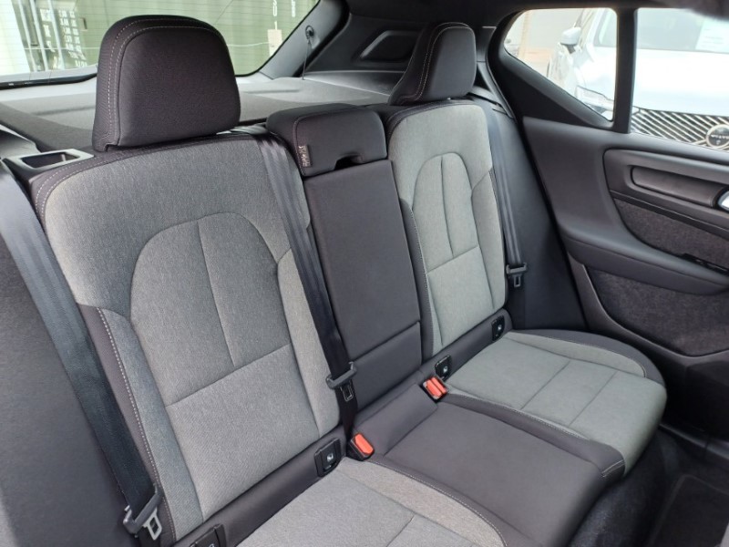 2023 (73) VOLVO XC40 2.0 B3P Core 5dr Auto 5374484