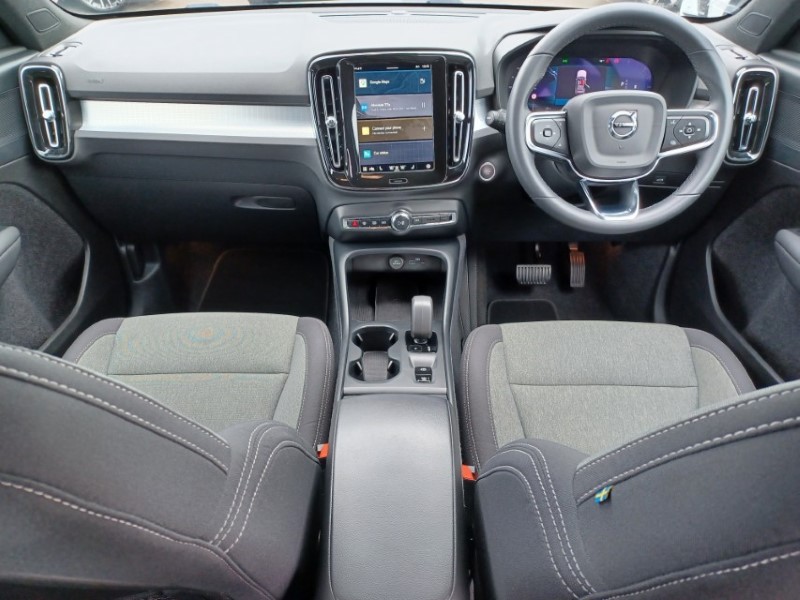 2023 (73) VOLVO XC40 2.0 B3P Core 5dr Auto 5374487