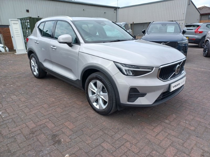 2023 (73) VOLVO XC40 2.0 B3P Core 5dr Auto