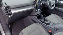 2023 (73) VOLVO XC40 2.0 B3P Core 5dr Auto 5374493