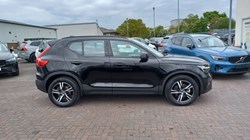 2023 (73) VOLVO XC40 2.0 B3P Plus Dark 5dr Auto 5374005