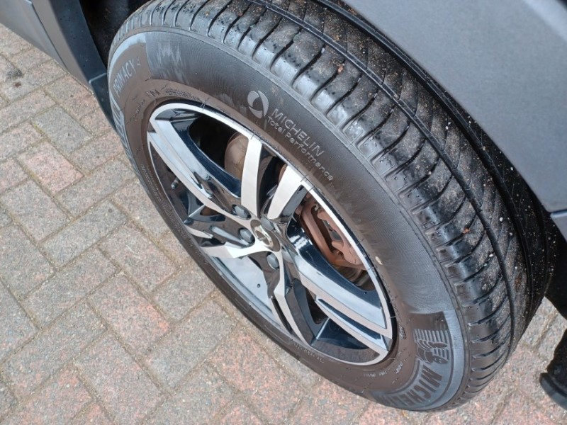 2023 (73) VOLVO XC40 2.0 B3P Plus Dark 5dr Auto 5374046