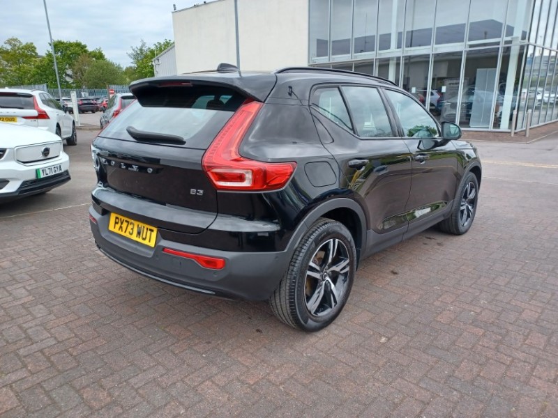 2023 (73) VOLVO XC40 2.0 B3P Plus Dark 5dr Auto 5374004
