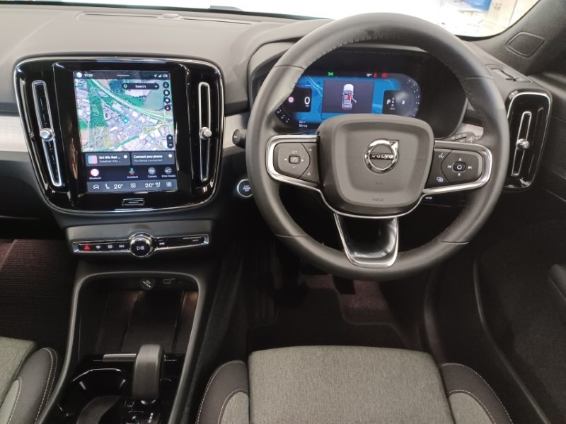 2023 (73) VOLVO XC40 2.0 B3P Plus Dark 5dr Auto 5374025