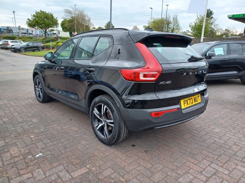 2023 (73) VOLVO XC40 2.0 B3P Plus Dark 5dr Auto 5374002