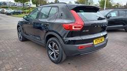 2023 (73) VOLVO XC40 2.0 B3P Plus Dark 5dr Auto 5374002