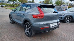 2022 (72) VOLVO XC40 2.0 B3P Plus Dark 5dr Auto 5389305